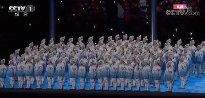 冬奥会闭幕式上响起我和你，瞬间回到08奥运