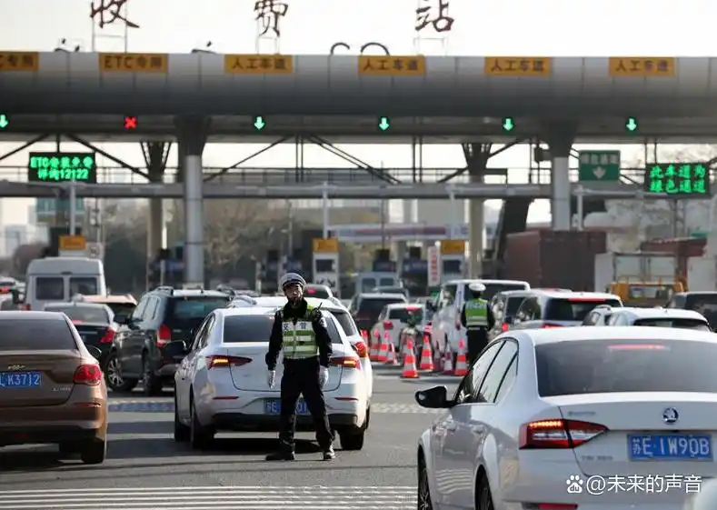 详细阅读:高速测速新规:限速五档,测速点提前1公里提示 高速测速新规:限速五档,测速点提前1公里提示